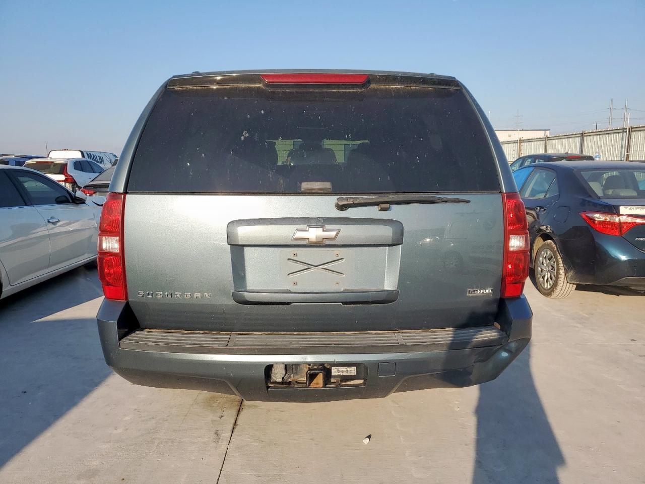 2008 Chevrolet Suburban C1500 Ls VIN: 3GNFC16048G308687 Lot: 82296695