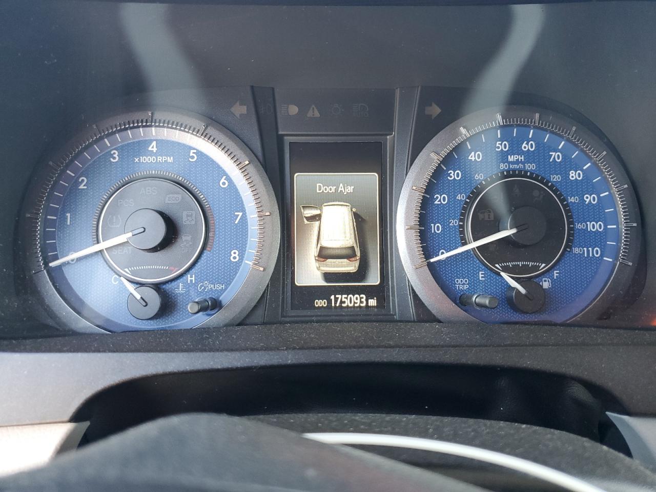 2015 Toyota Sienna Xle VIN: 5TDYK3DC1FS558612 Lot: 85305655