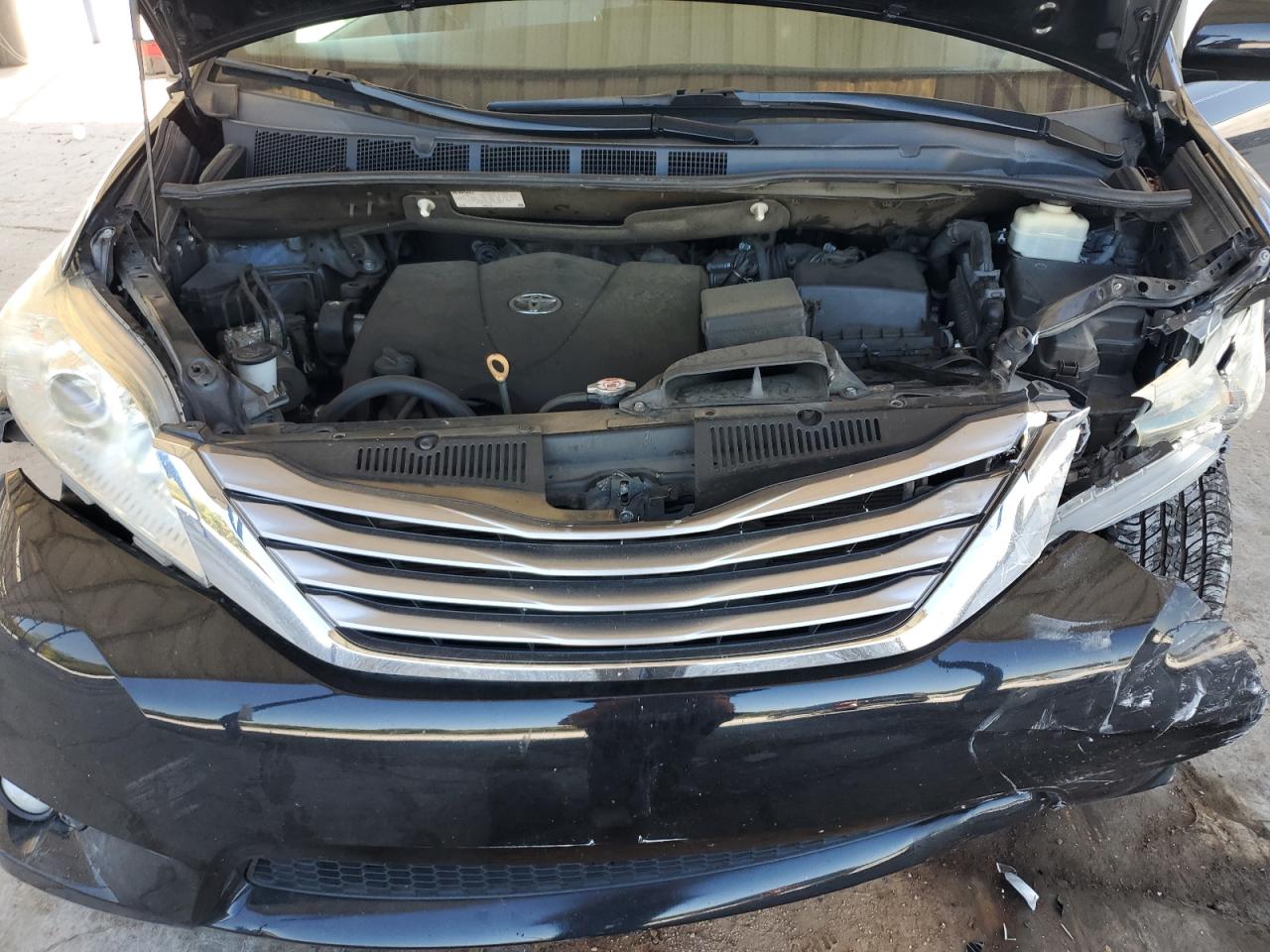 2017 Toyota Sienna Xle VIN: 5TDYZ3DC1HS826542 Lot: 82403485