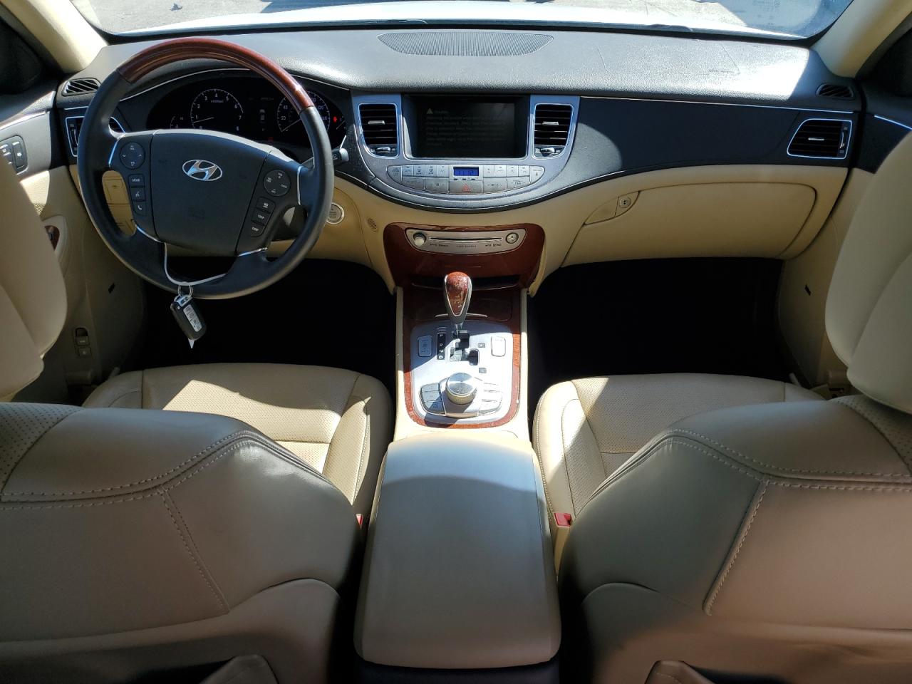 2012 Hyundai Genesis 4.6L VIN: KMHGC4DF1CU204536 Lot: 82448945