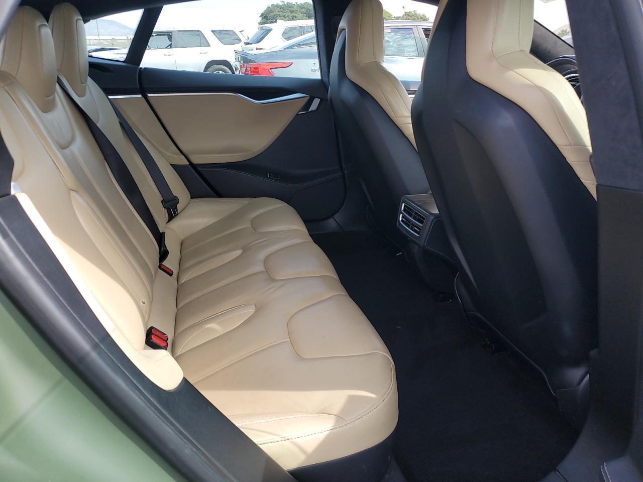 2015 Tesla Model S P85D VIN: 5YJSA1H46FF084323 Lot: 82369285