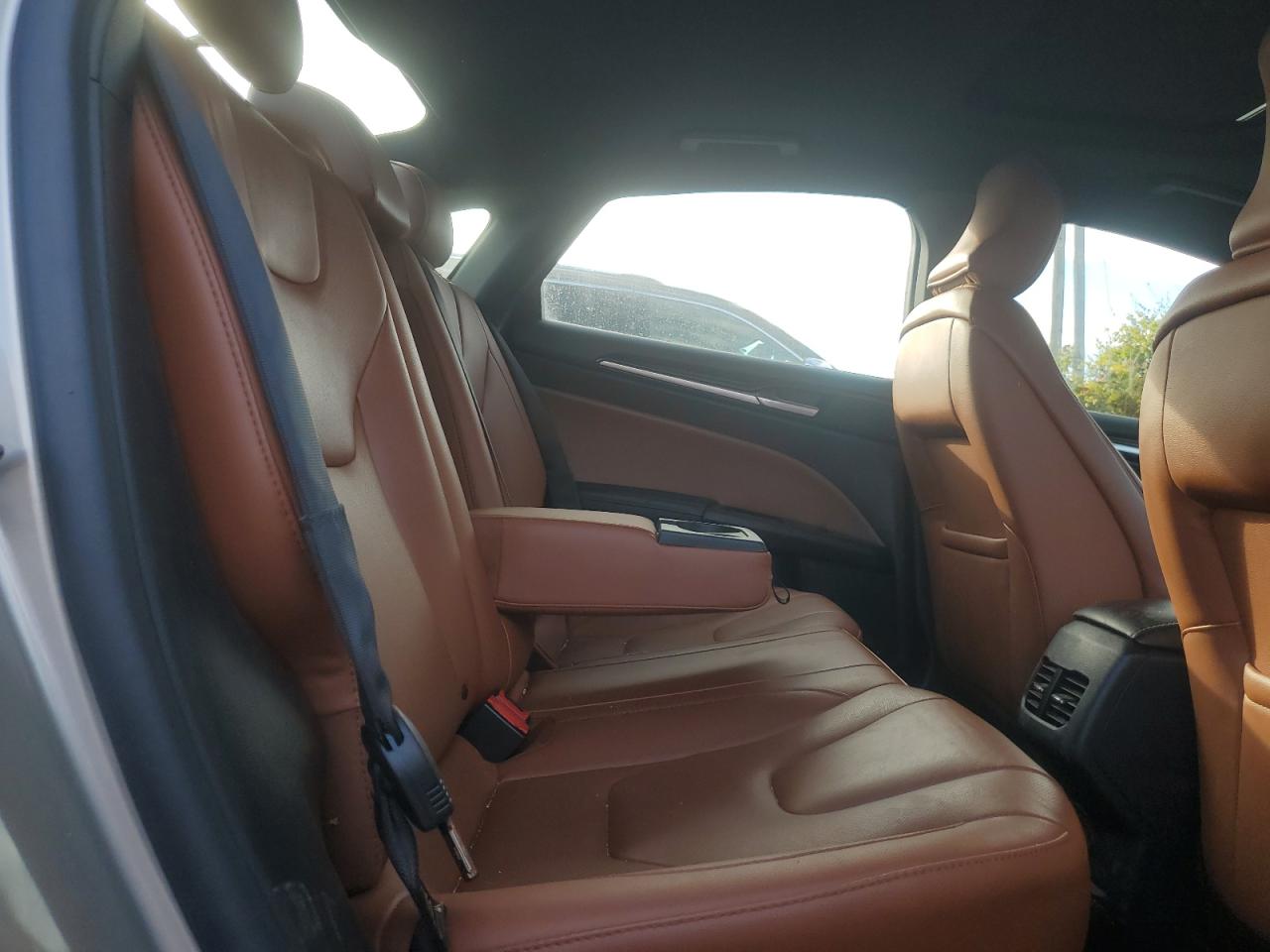 2019 Ford Fusion Titanium VIN: 3FA6P0RU9KR255749 Lot: 85762355