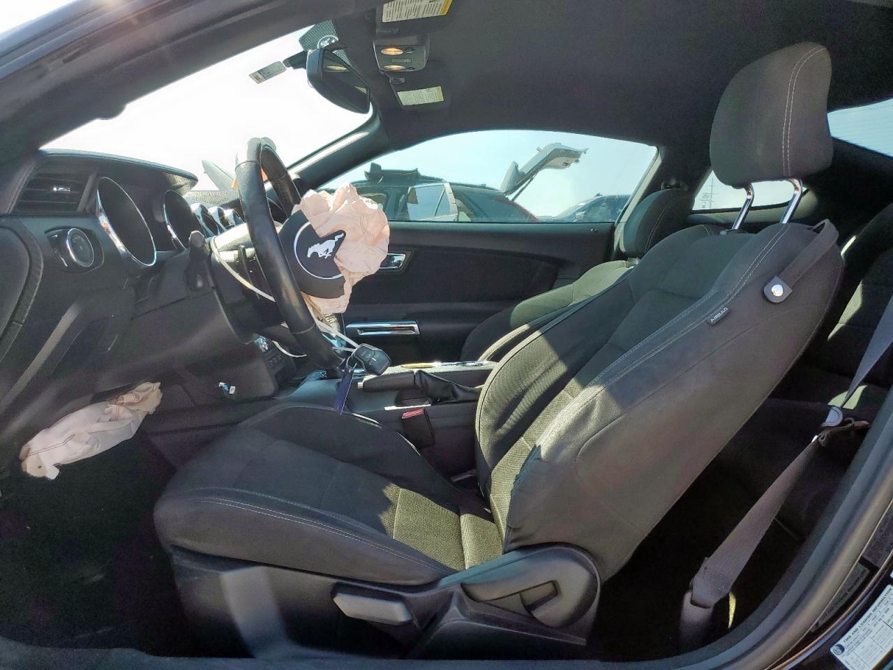 2016 Ford Mustang VIN: 1FA6P8AM9G5215465 Lot: 81977775