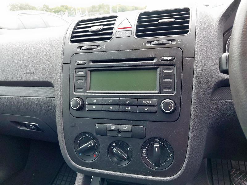 2005 VOLKSWAGEN GOLF 1.4 S 5DR [AC]