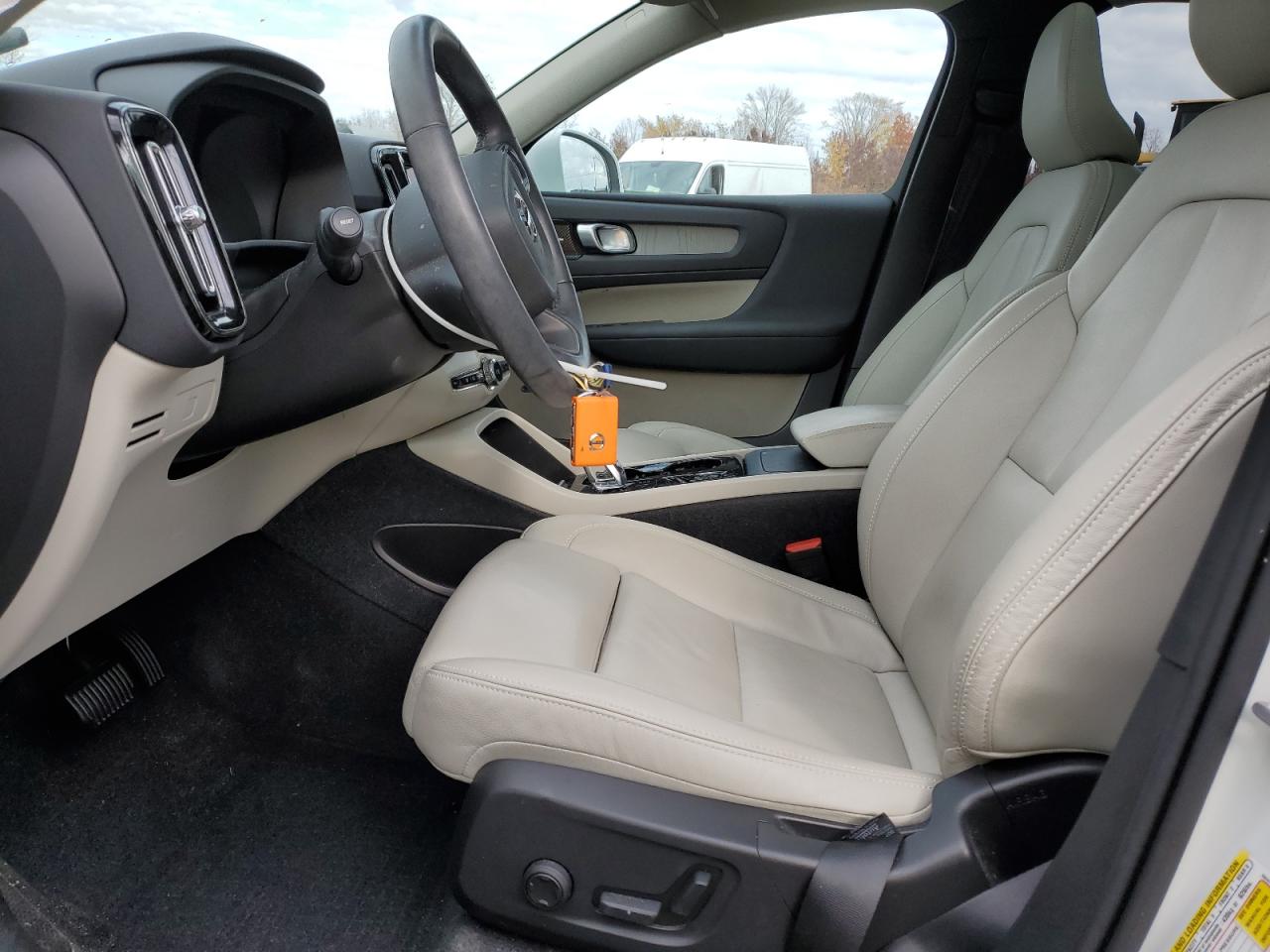 2024 Volvo Xc40 Plus VIN: YV4L12UEXR2262859 Lot: 89710895