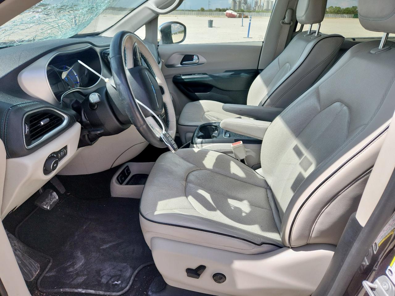 2018 Chrysler Pacifica Hybrid Limited VIN: 2C4RC1N76JR359130 Lot: 85514165