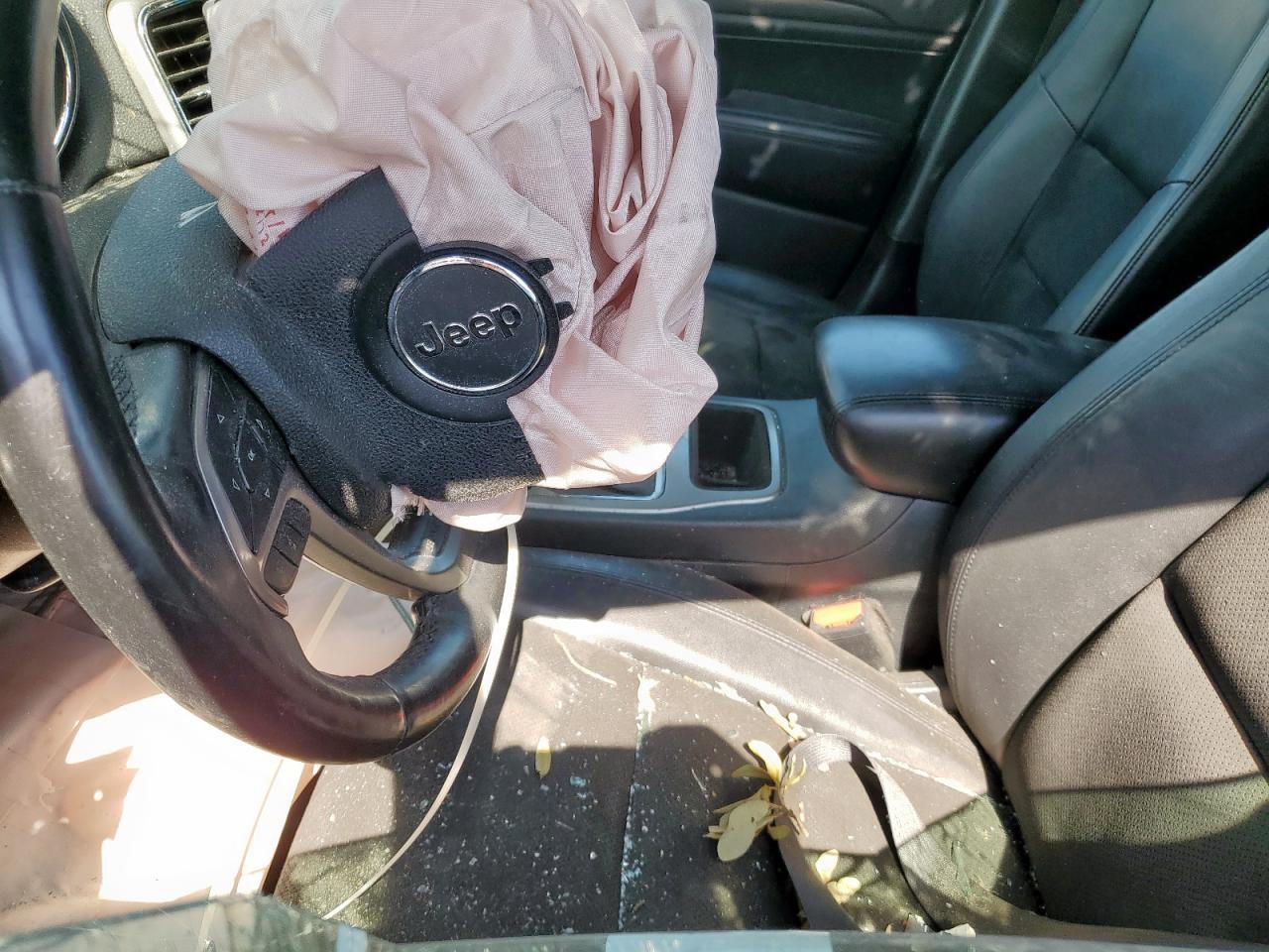 2018 Jeep Grand Cherokee Laredo VIN: 1C4RJEAGXJC489097 Lot: 81650455