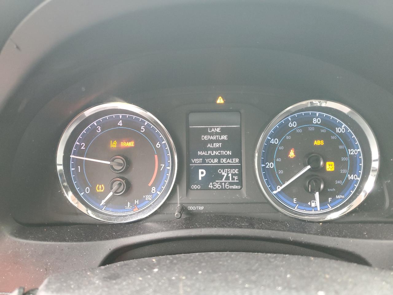 2017 Toyota Corolla L VIN: 5YFBURHE9HP594915 Lot: 85701315