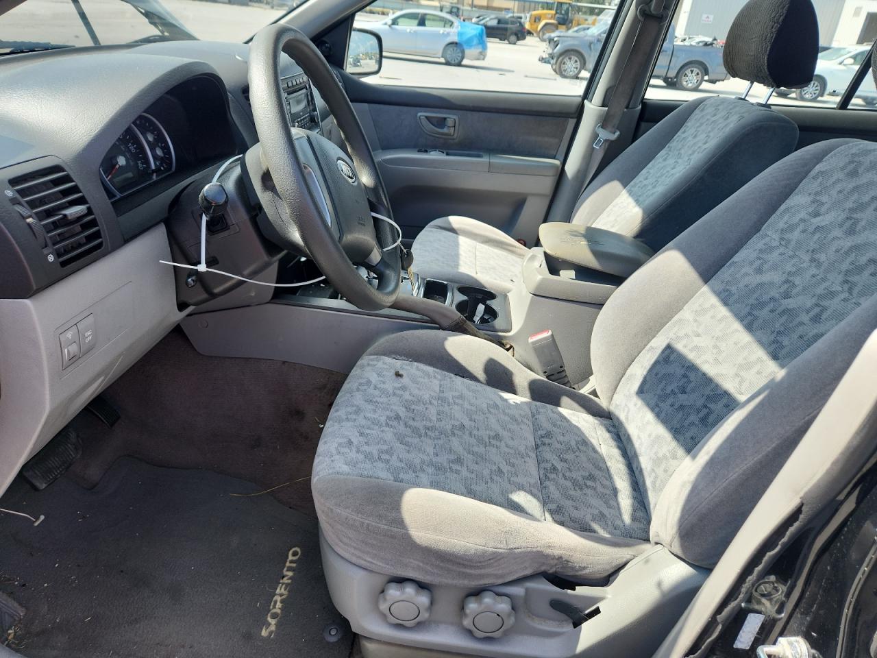 2008 Kia Sorento Ex VIN: KNDJD735485817589 Lot: 84890895