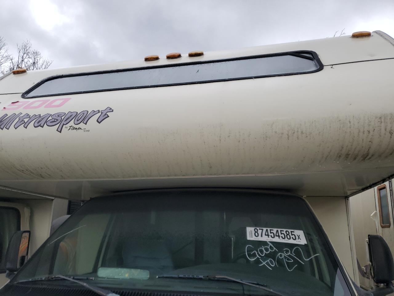 1996 Ford Econoline E350 Cutaway Van VIN: 1FDKE30G8THA95269 Lot: 87454585