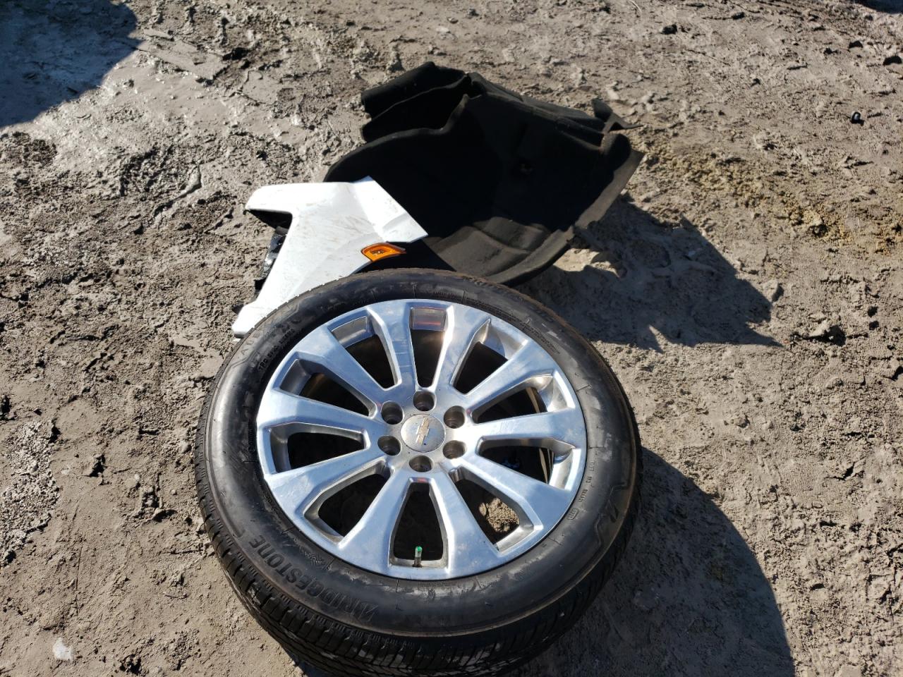 2021 Chevrolet Suburban K1500 Premier VIN: 1GNSKFKD2MR347523 Lot: 91031645