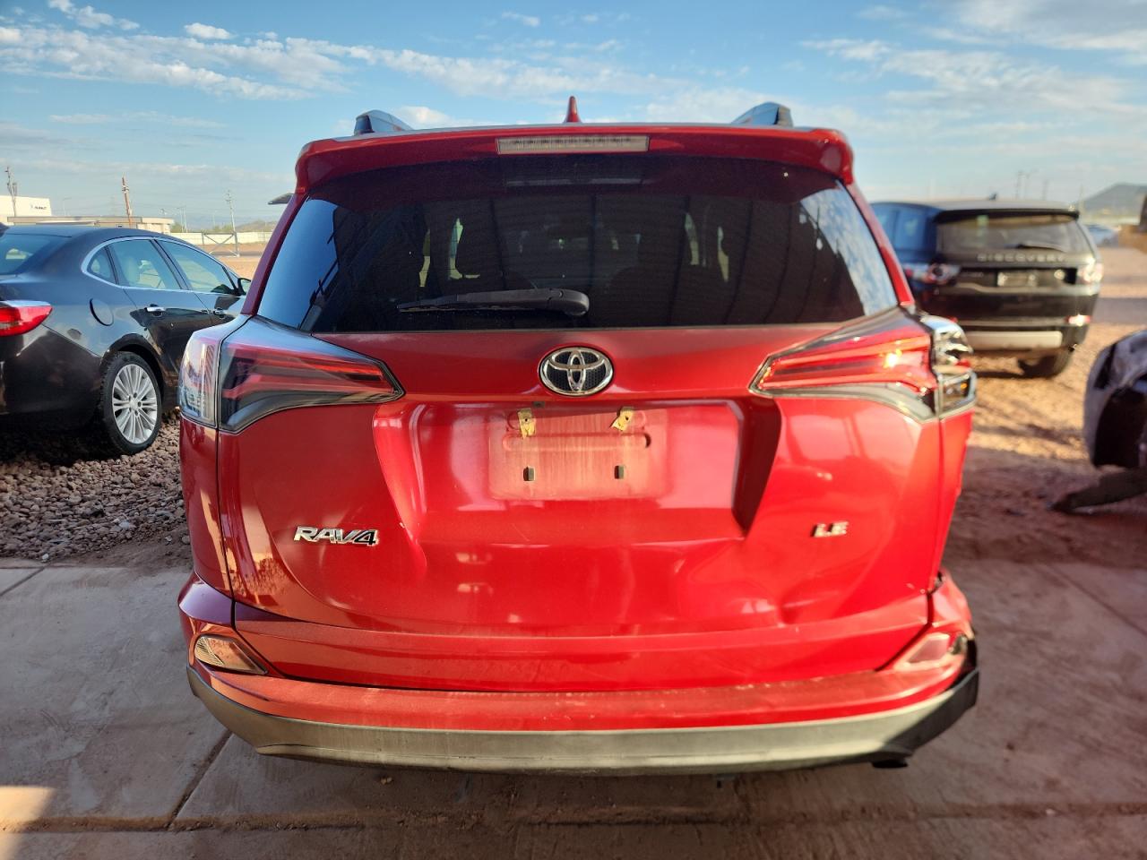 2017 Toyota Rav4 Le VIN: 2T3ZFREV4HW370597 Lot: 82325755