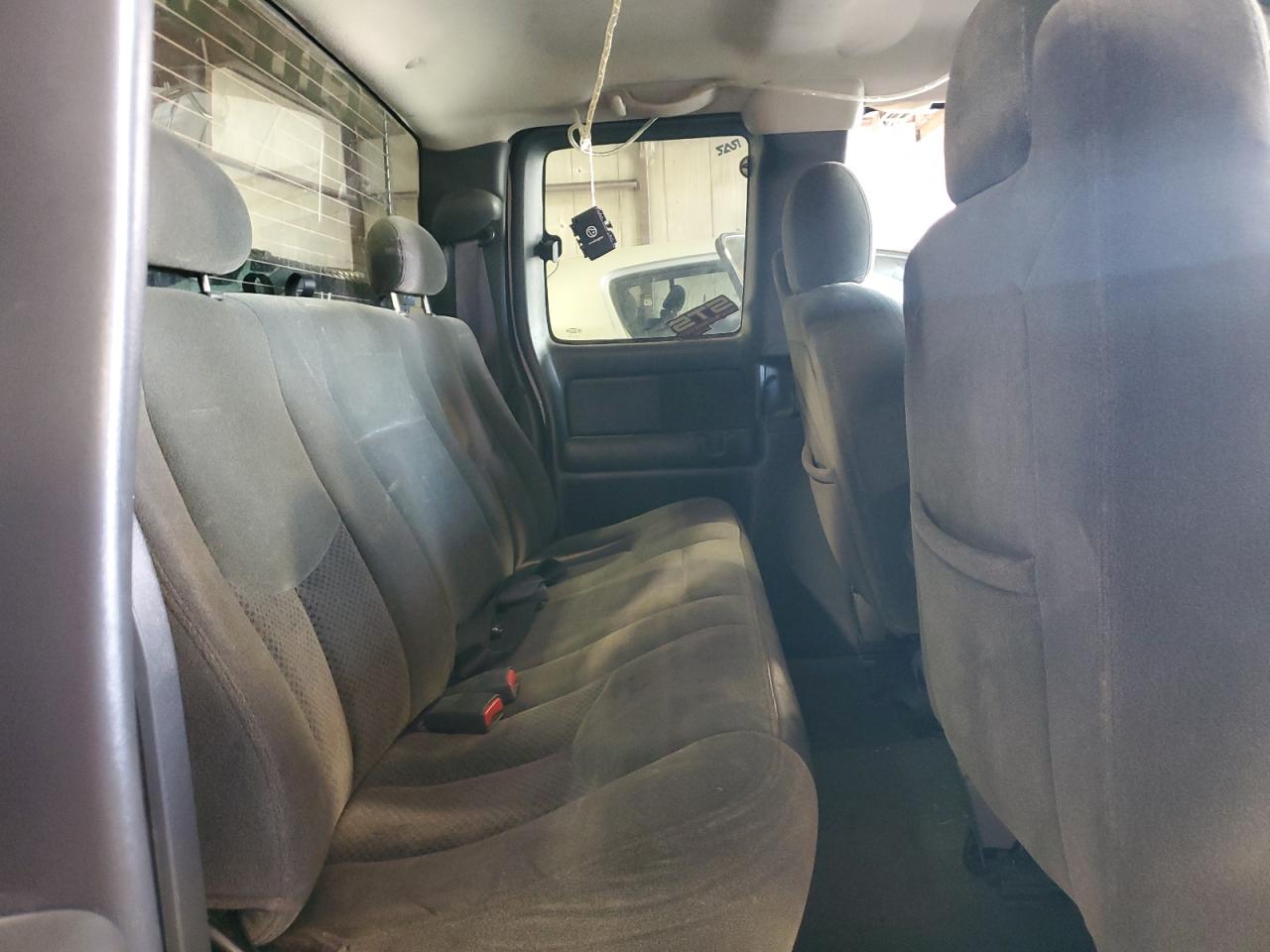 2004 Chevrolet Silverado K1500 VIN: 1GCEK19T24E300523 Lot: 84005935