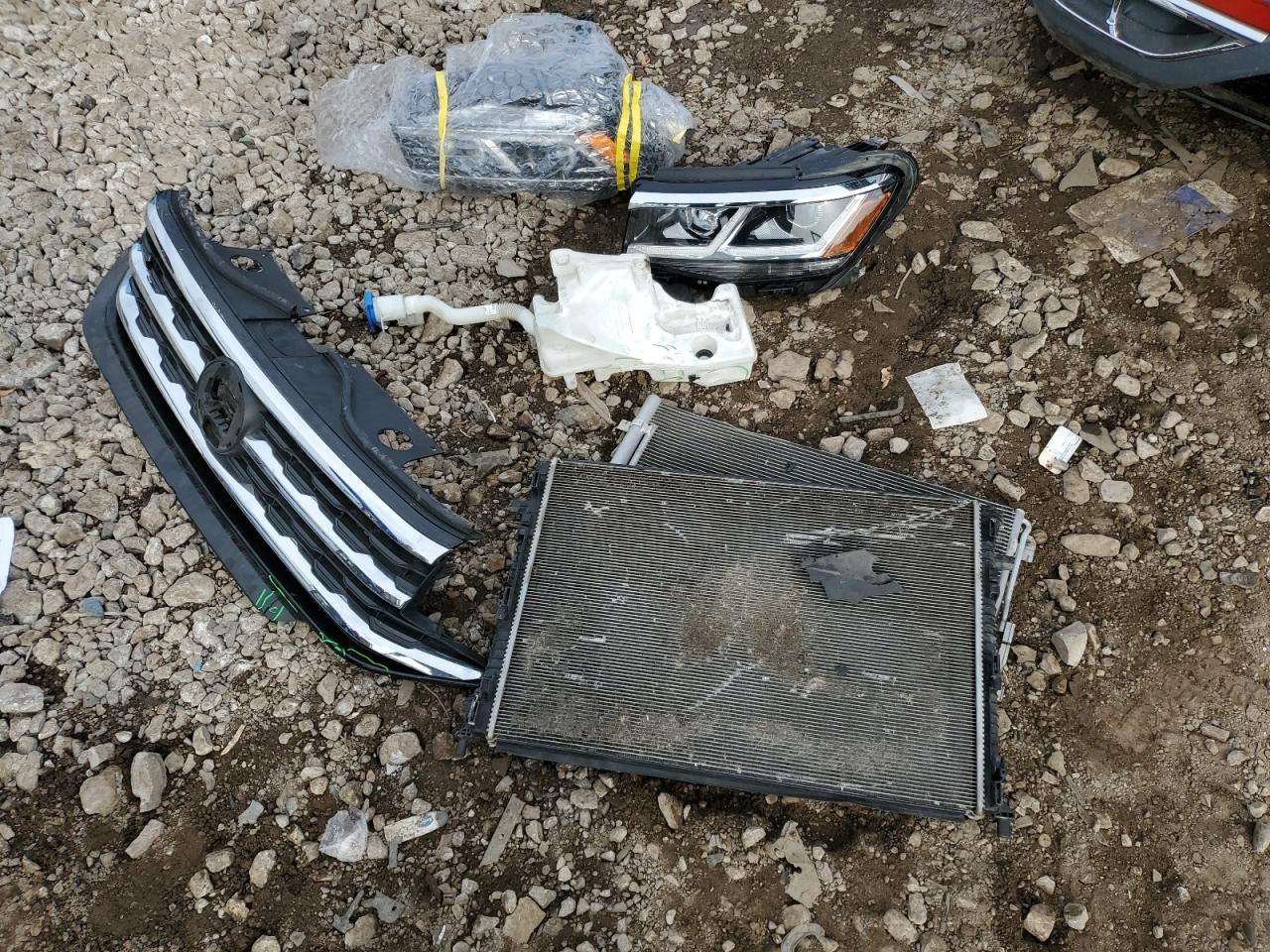 2021 Volkswagen Atlas Cross Sport Se VIN: 1V2RE2CA5MC217216 Lot: 85873205