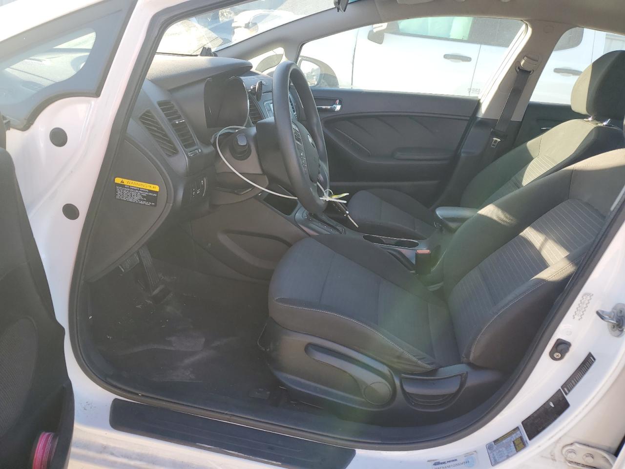 2016 Kia Forte Lx VIN: KNAFX4A61G5504549 Lot: 82480125