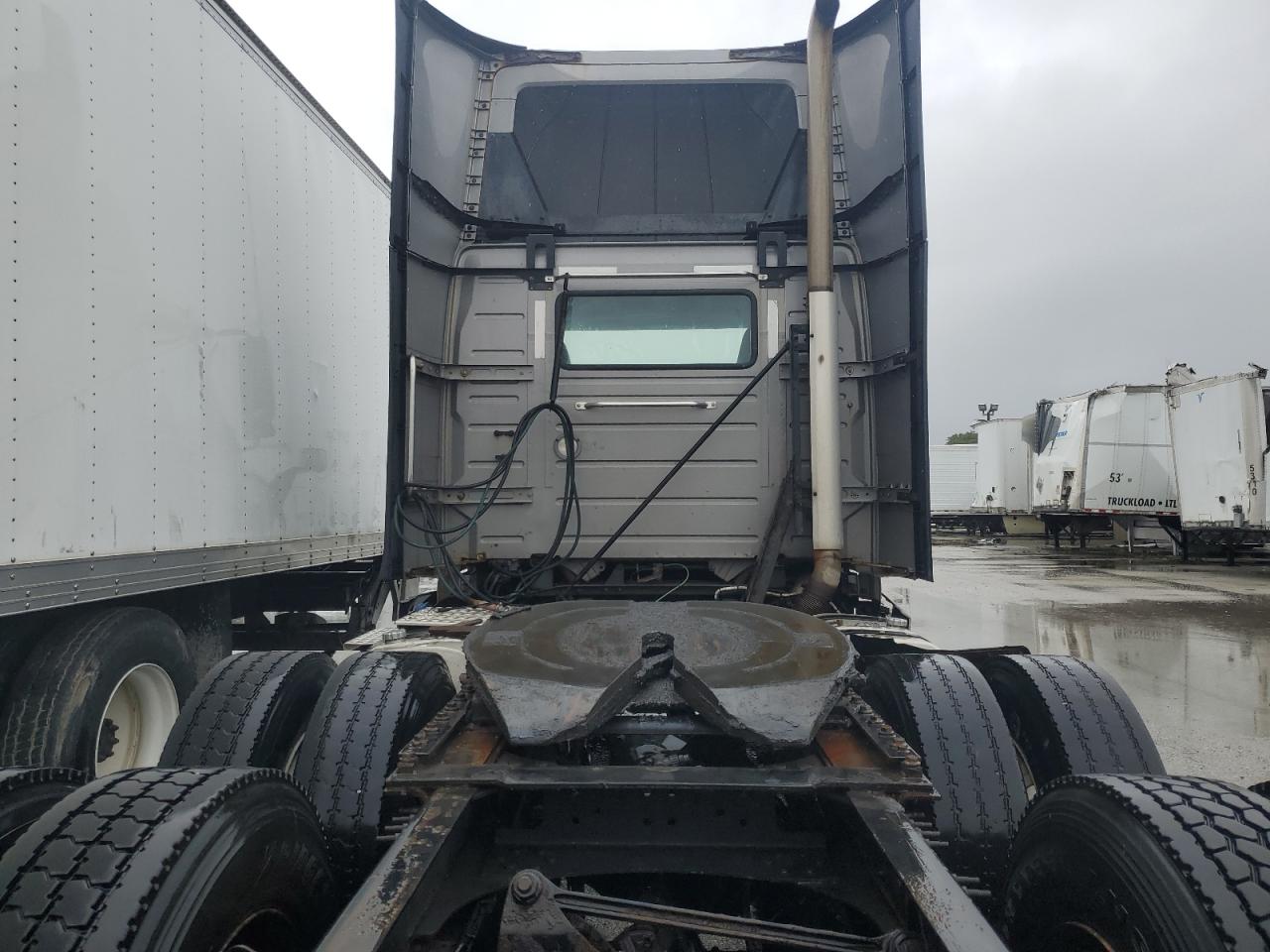 2019 Volvo Vnr - Semi Truck VIN: 4V4WC9EH7KN195643 Lot: 84220395