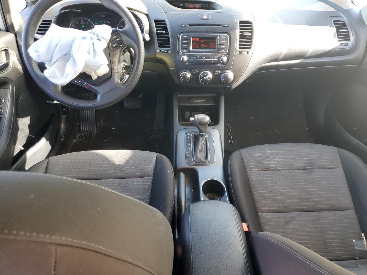 2015 Kia Forte Lx VIN: KNAFX4A69F5427931 Lot: 90931395