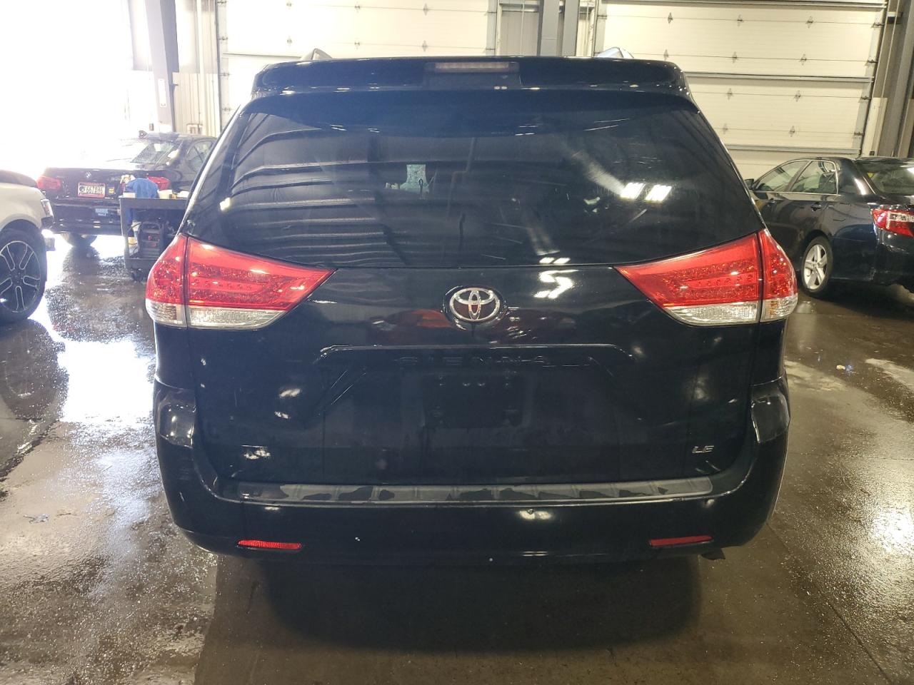 2014 Toyota Sienna Le VIN: 5TDKK3DC1ES476030 Lot: 86237105