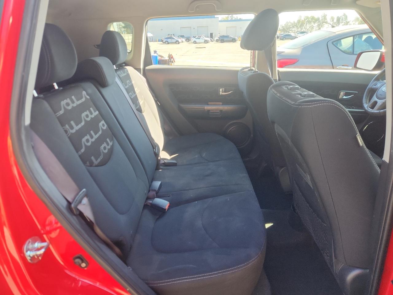 2012 Kia Soul + VIN: KNDJT2A68C7411667 Lot: 86325545