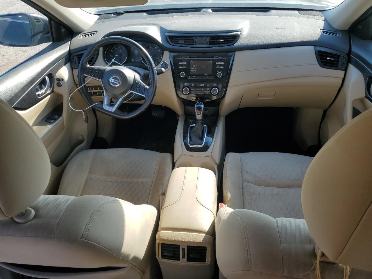 2017 Nissan Rogue S VIN: JN8AT2MV9HW250475 Lot: 84925315