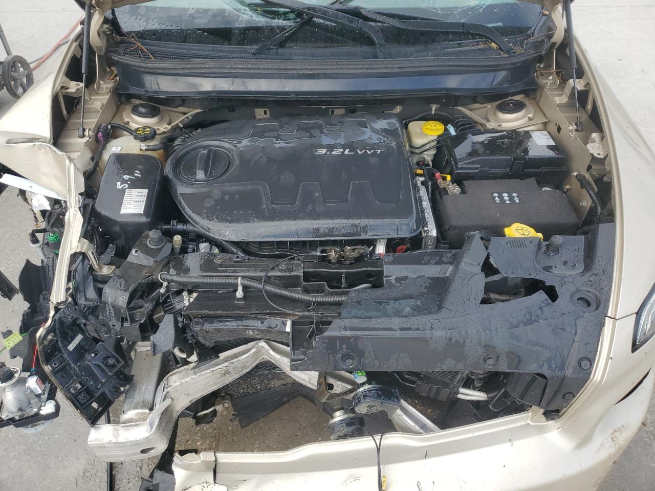 2014 Jeep Cherokee Latitude VIN: 1C4PJLCS7EW212795 Lot: 87066275