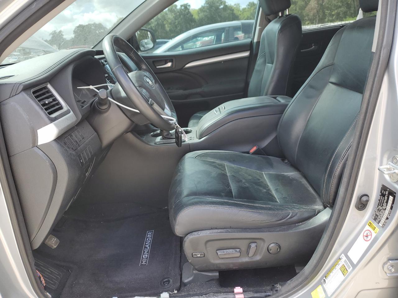 2015 Toyota Highlander Xle VIN: 5TDKKRFH0FS099509 Lot: 85532855