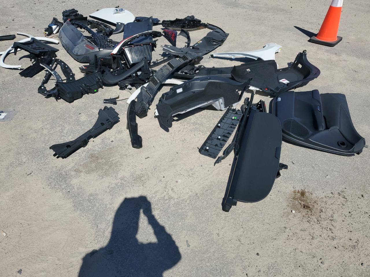 2024 Lexus Rx 350 Base VIN: 2T2BAMBA8RC040098 Lot: 84560125