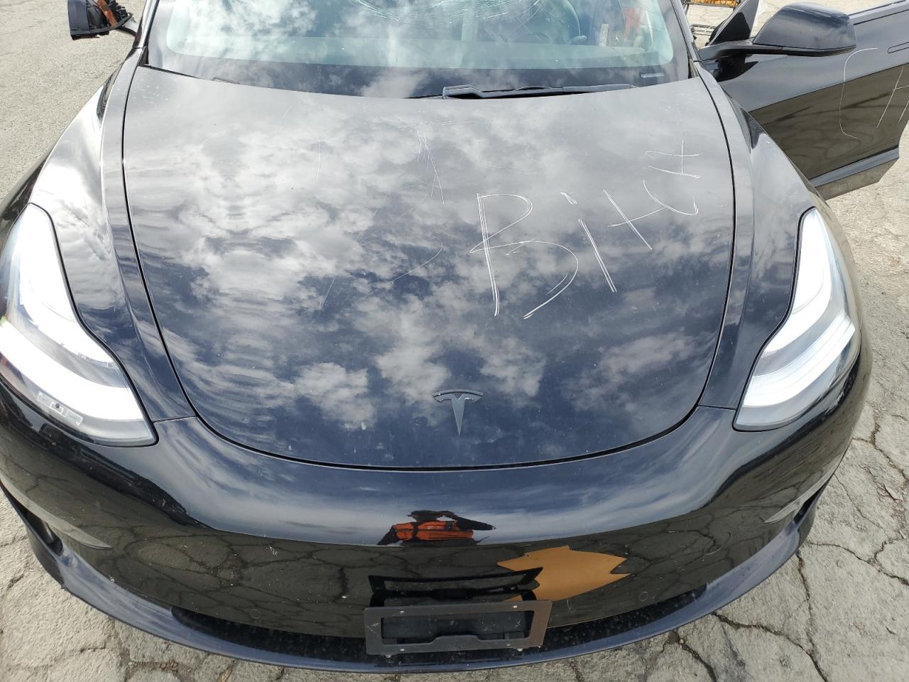 2018 Tesla Model 3 VIN: 5YJ3E1EA5JF172663 Lot: 85147265