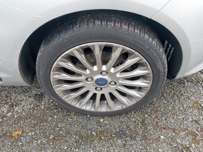 2011 FORD FIESTA TITANIUM 