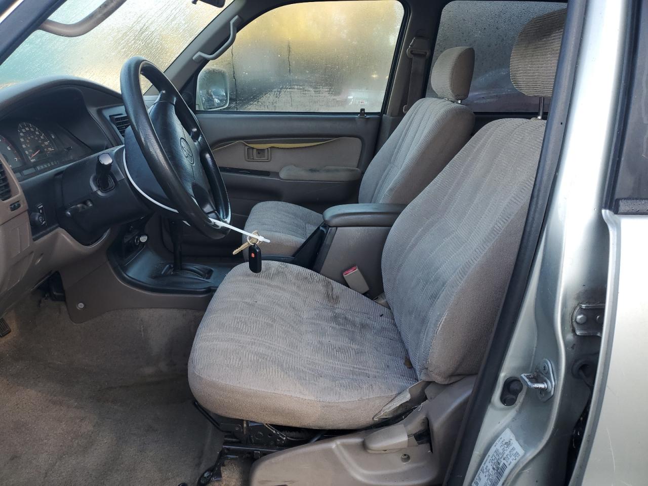 2000 Toyota 4Runner Sr5 VIN: JT3GN86R9Y0145722 Lot: 90051235