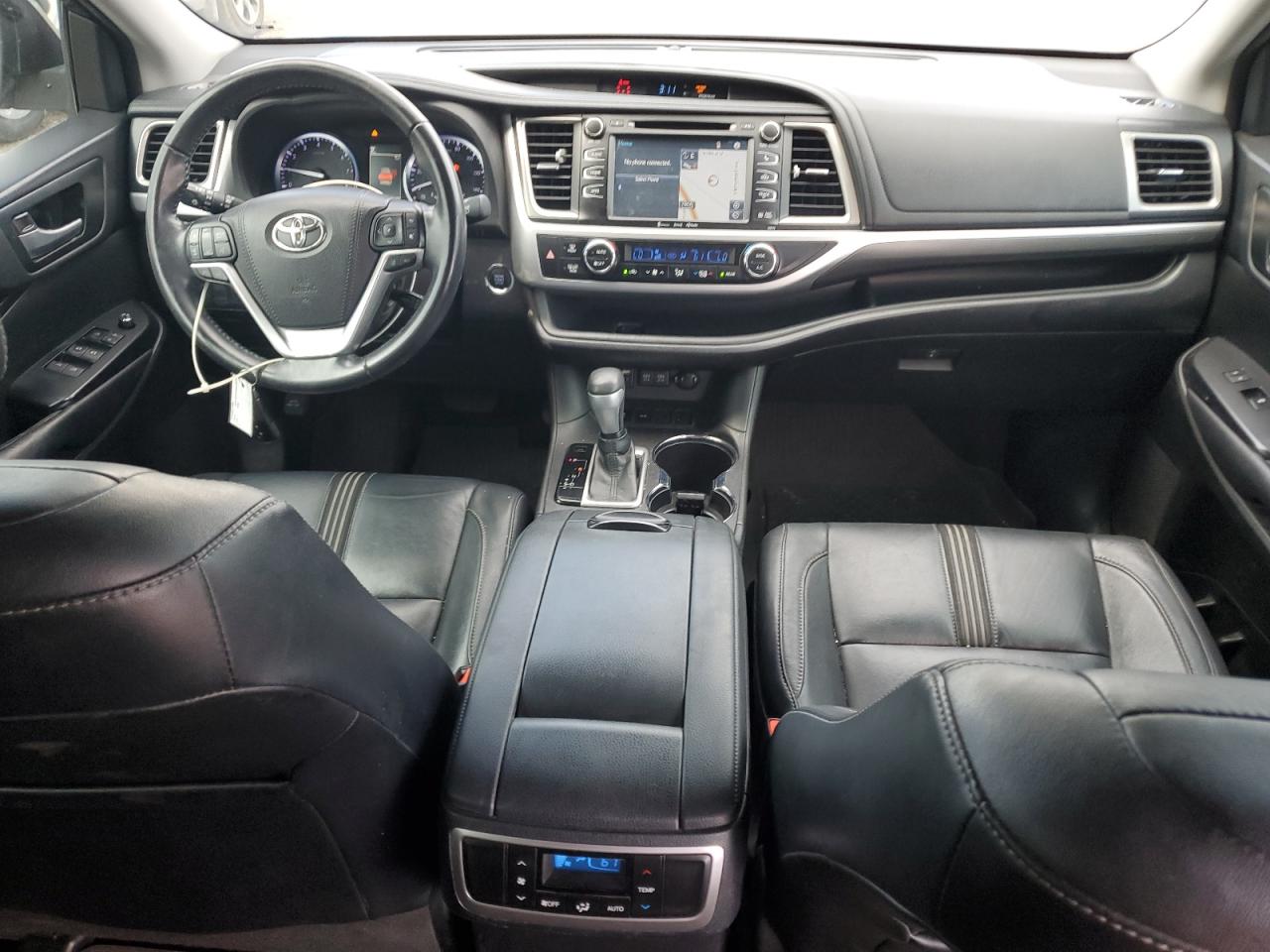 2018 Toyota Highlander Se VIN: 5TDKZRFH9JS283447 Lot: 85938895