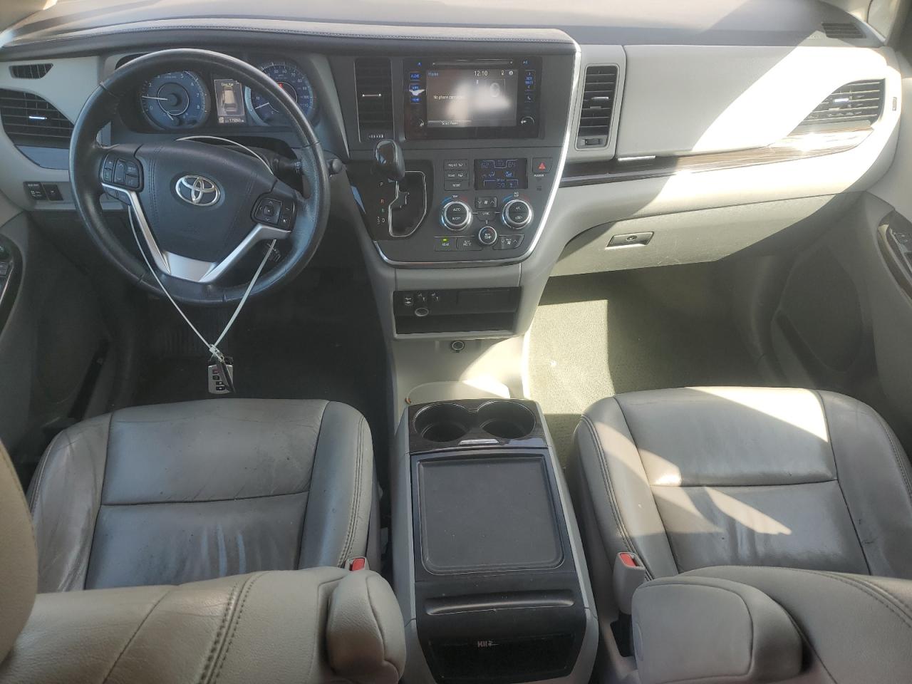 2015 Toyota Sienna Xle VIN: 5TDYK3DC1FS558612 Lot: 85305655