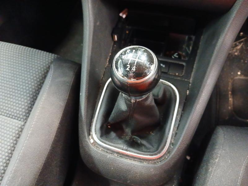 2009 VOLKSWAGEN GOLF 1.6 TDI 105 SE 3DR