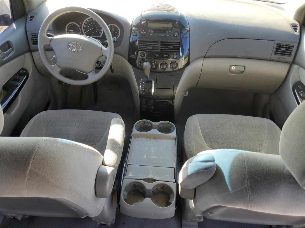 2004 Toyota Sienna Ce VIN: 5TDZA23C74S184796 Lot: 81983345