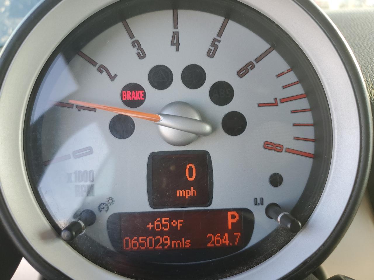 2010 Mini Cooper VIN: WMWMR3C54ATU97003 Lot: 86505115