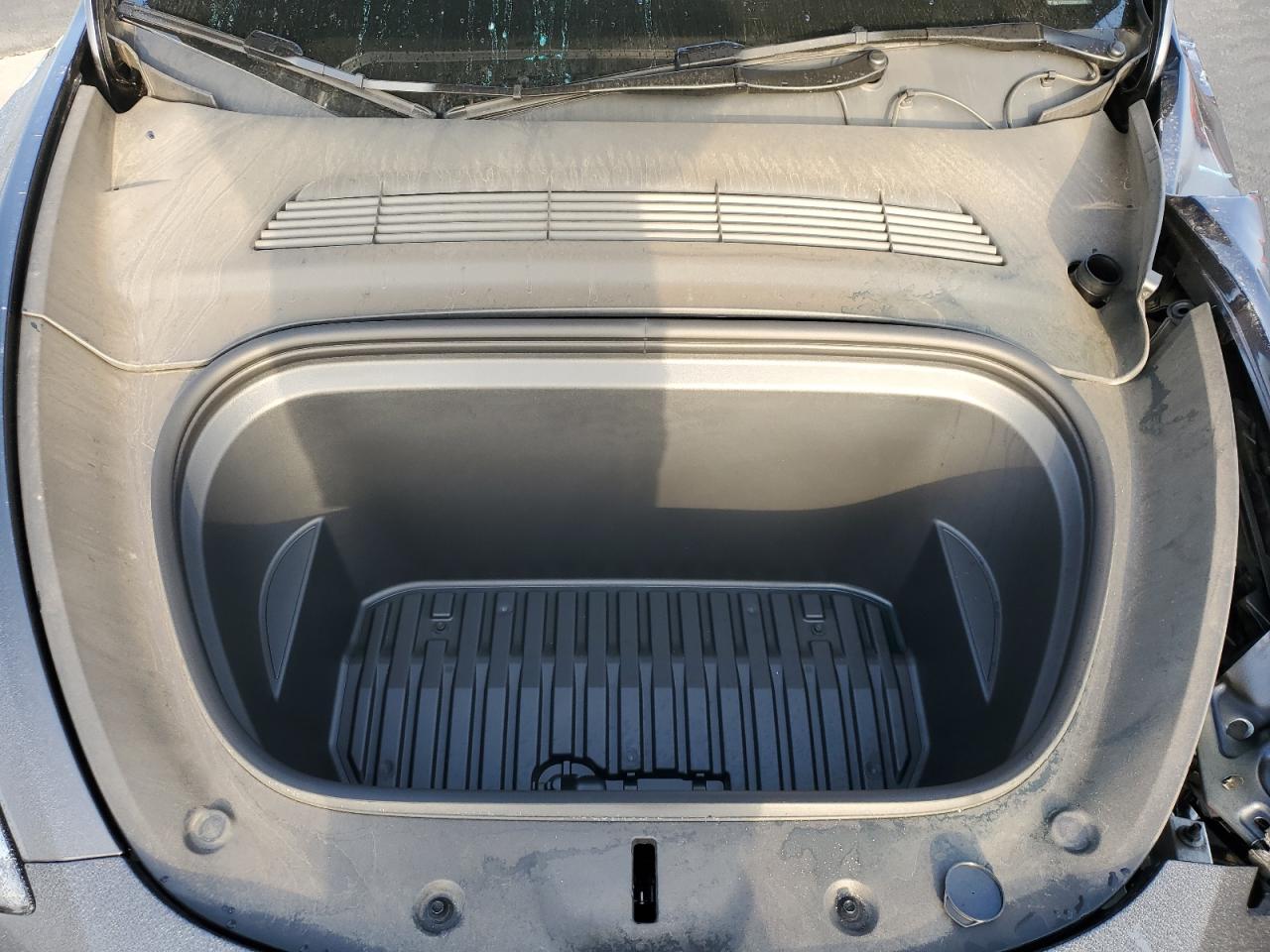 2025 Tesla Model Y VIN: 7SAYGDED8SF319185 Lot: 87310905