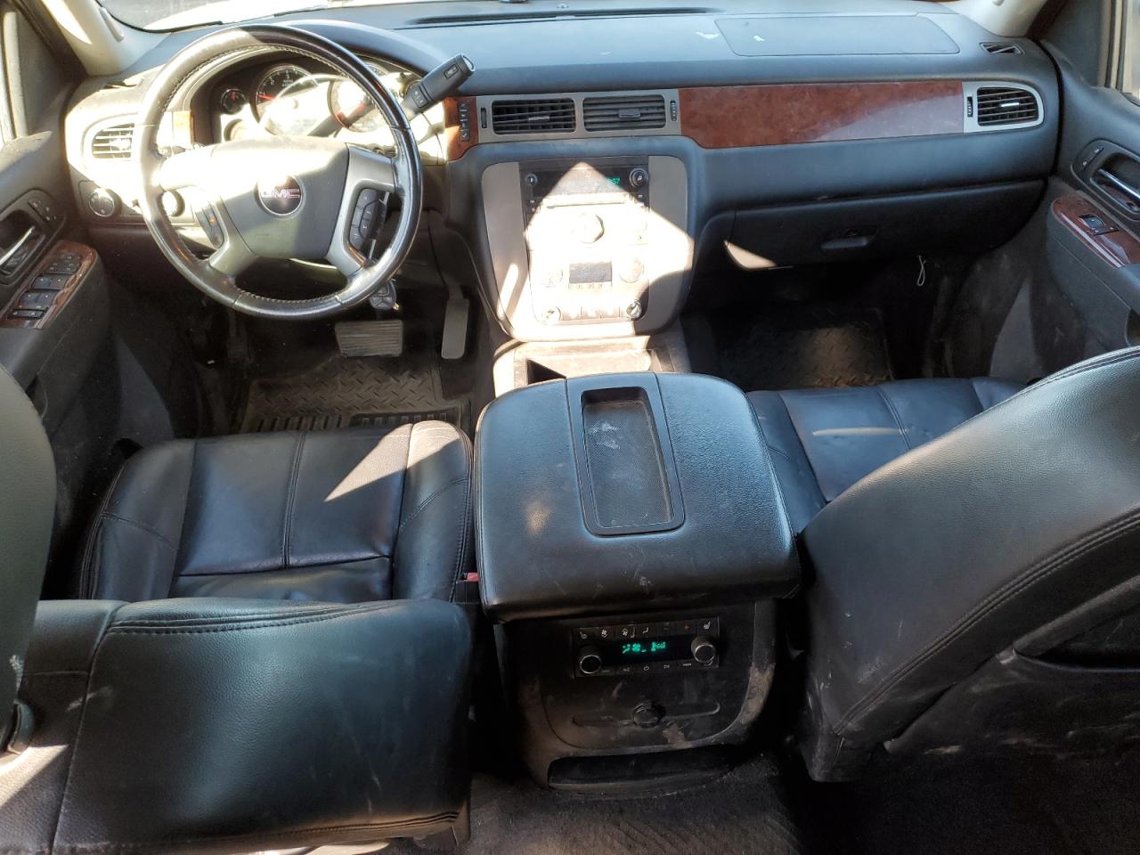 2010 GMC Yukon Xl K2500 Slt VIN: 1GKZKSEG6AR245549 Lot: 90253635