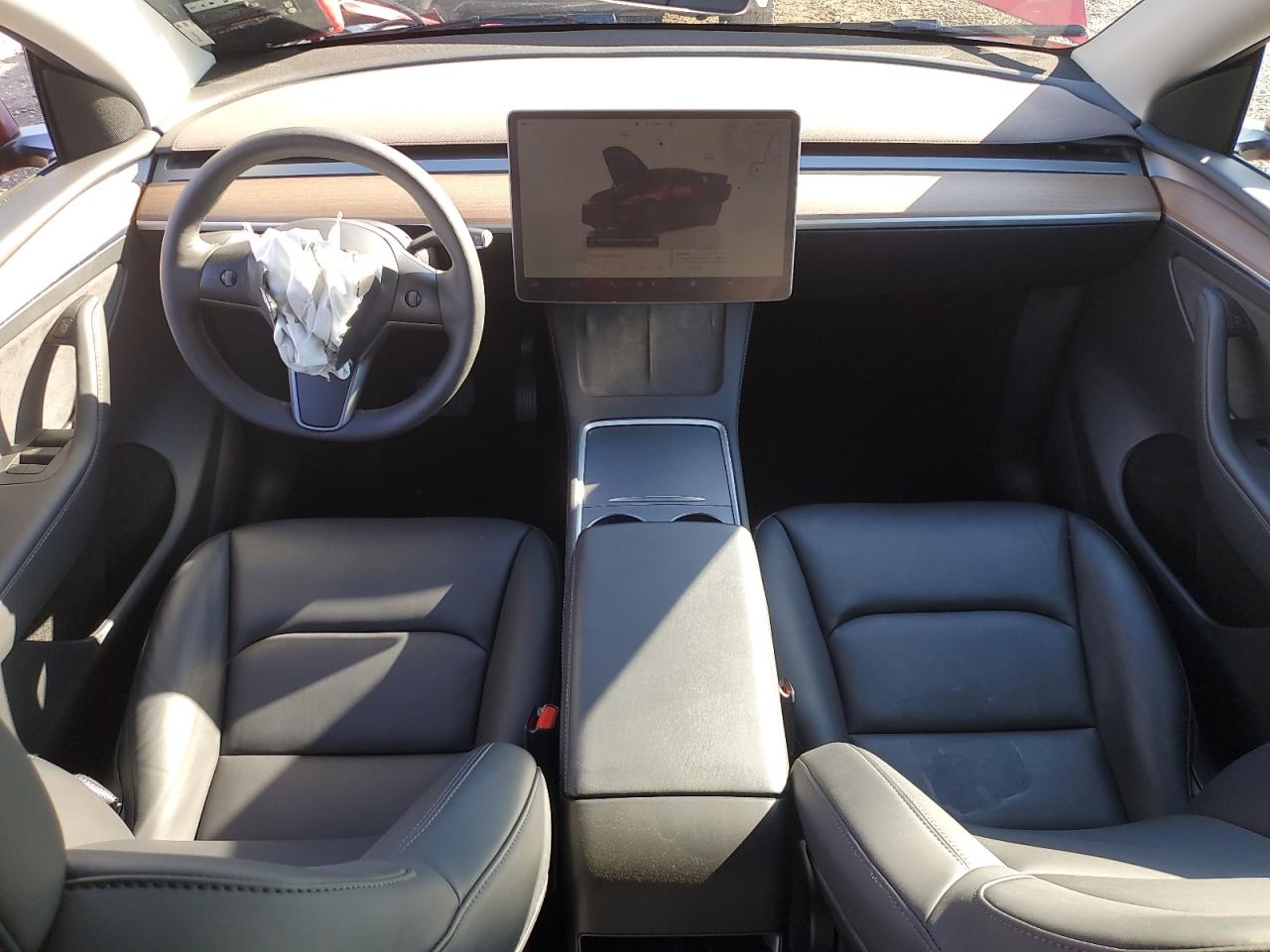 2024 Tesla Model Y VIN: 7SAYGAEE1RF066972 Lot: 82543545