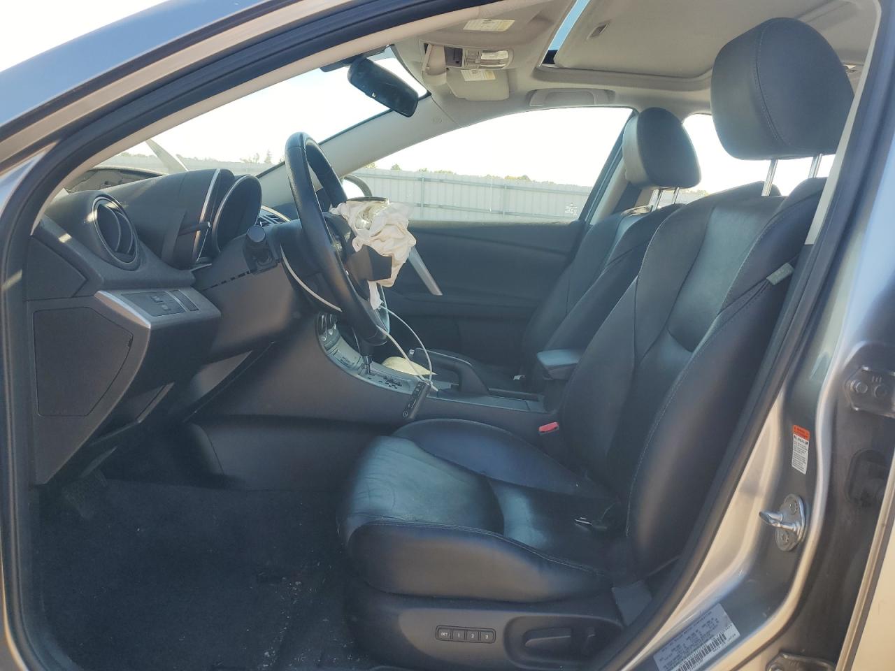 2010 Mazda 3 S VIN: JM1BL1S65A1232080 Lot: 82367715