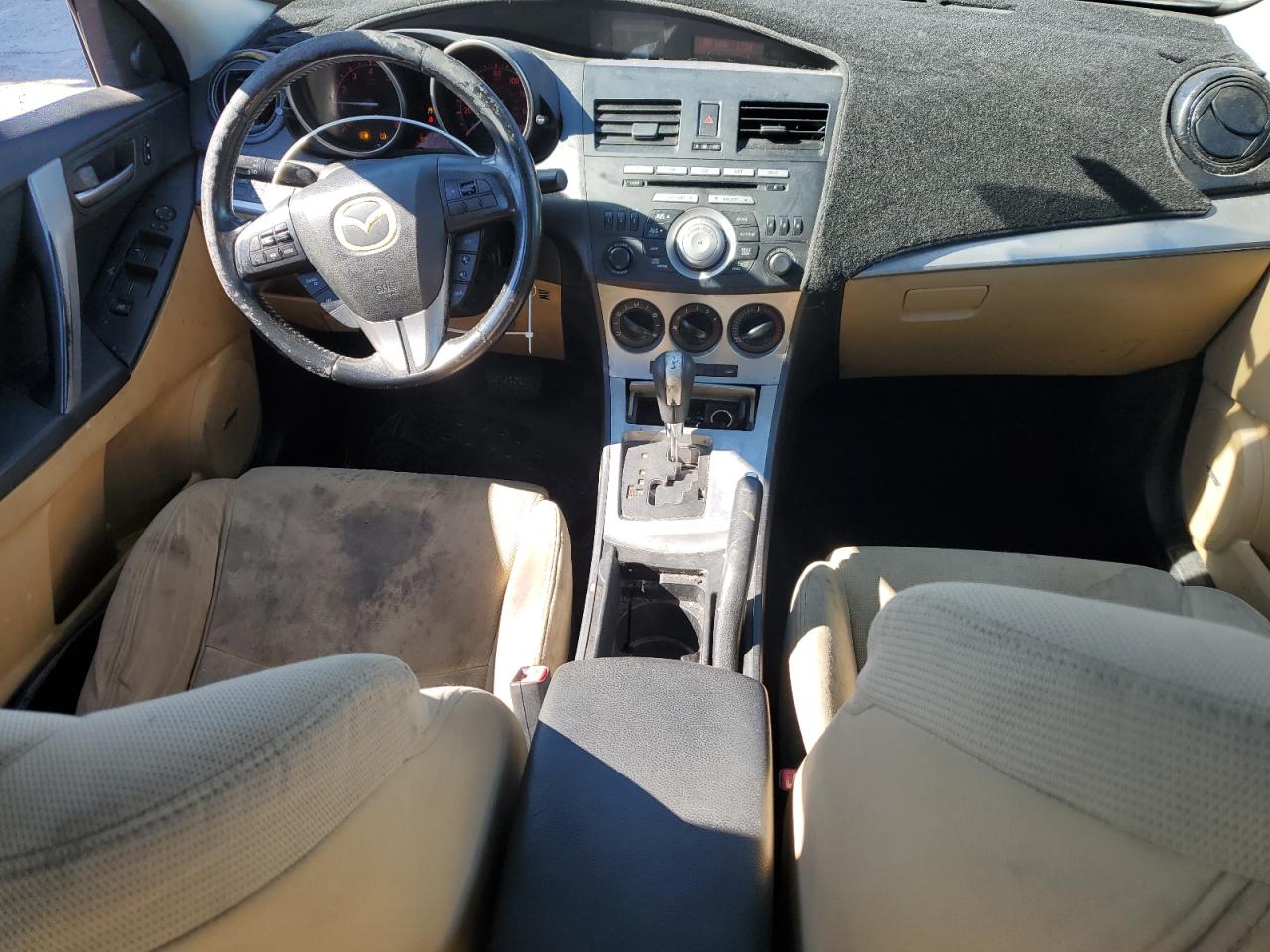 2010 Mazda 3 S VIN: JM1BL1S53A1107568 Lot: 82328605