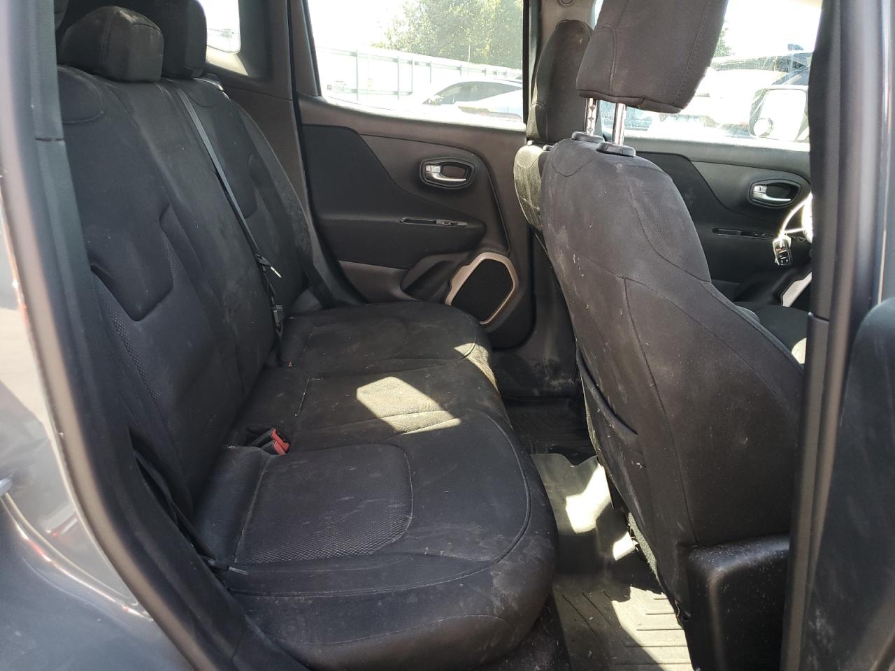 2017 Jeep Renegade Latitude VIN: ZACCJBBB7HPE88986 Lot: 86716675