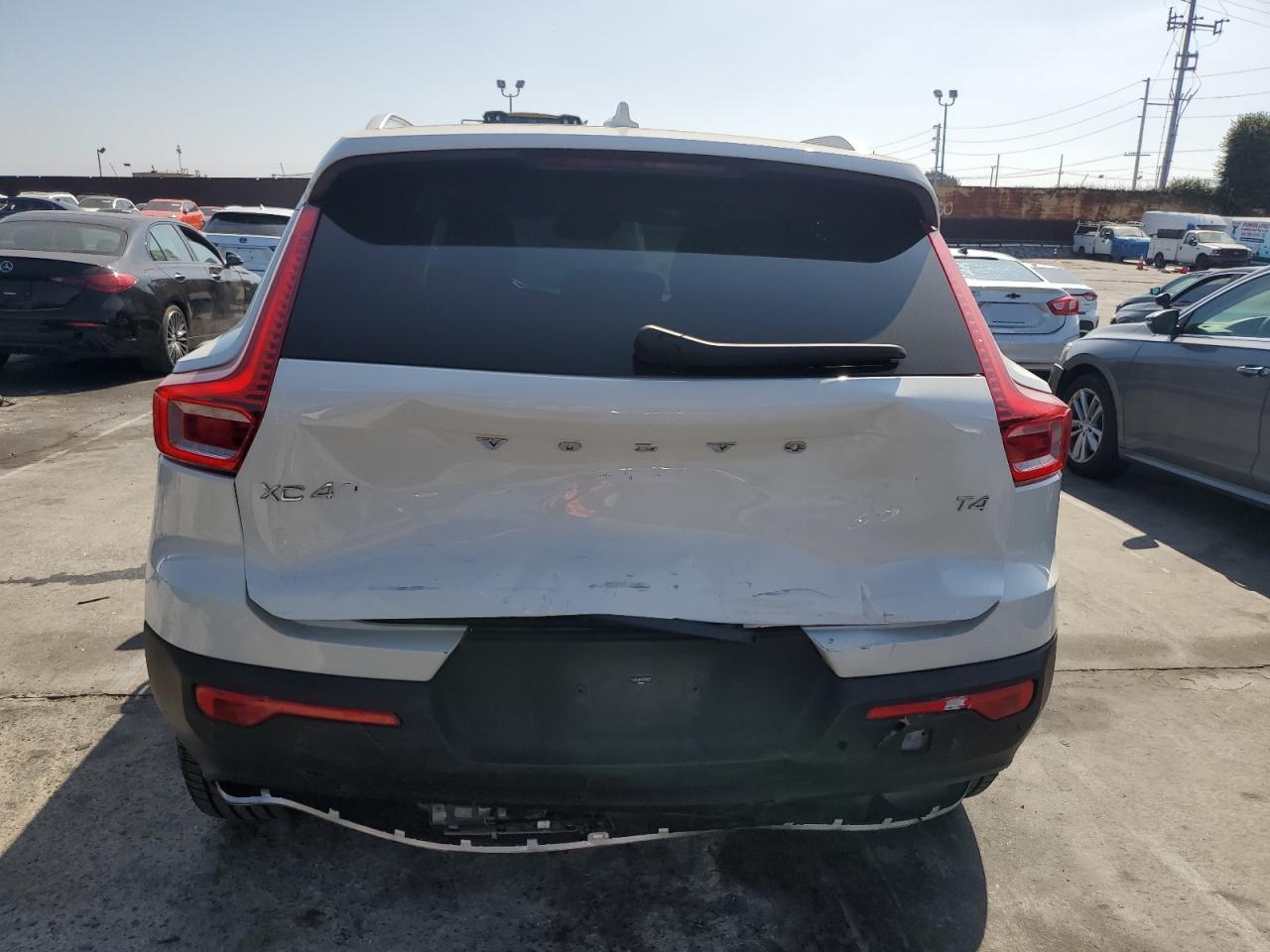 2020 Volvo Xc40 T4 Momentum VIN: YV4AC2HK9L2248251 Lot: 82276615