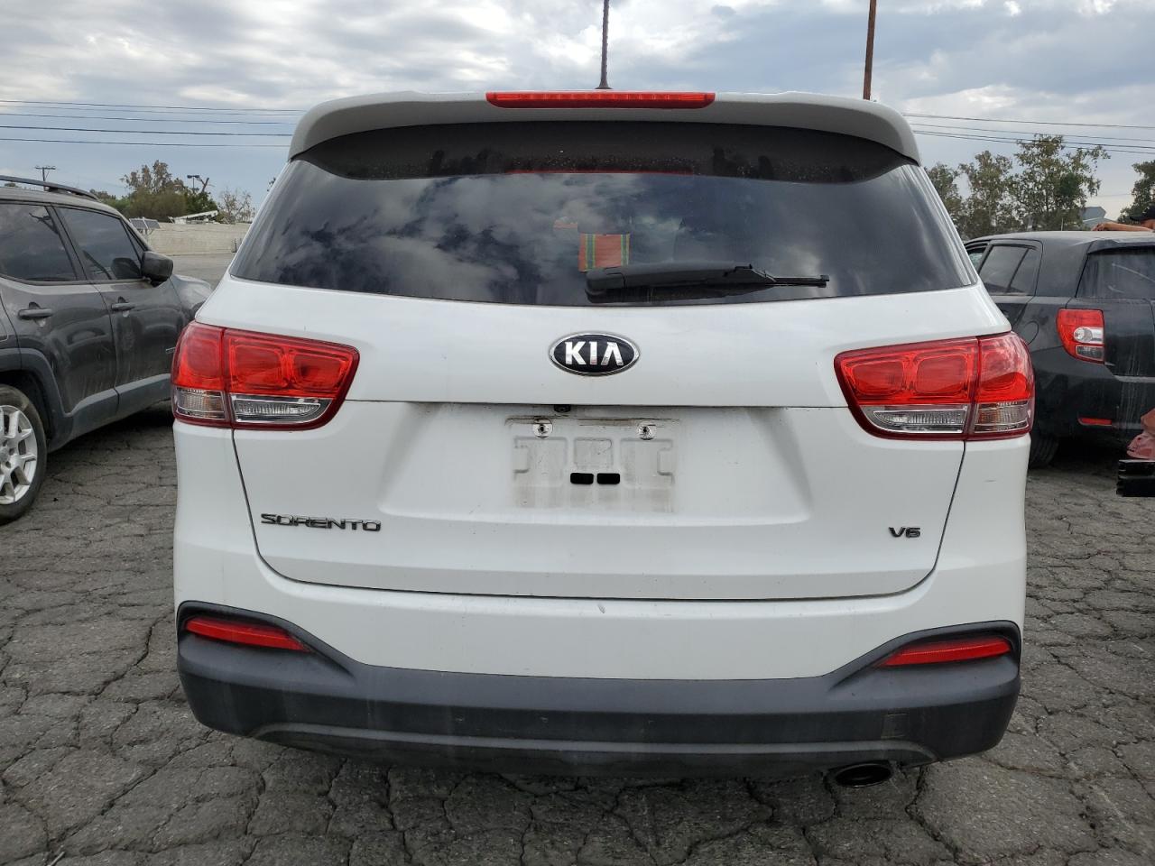 2017 Kia Sorento Lx VIN: 5XYPGDA54HG196140 Lot: 82333275