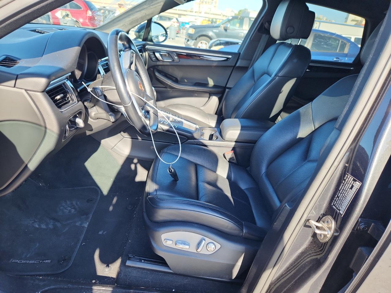 2018 Porsche Macan VIN: WP1AA2A52JLB16404 Lot: 89521415