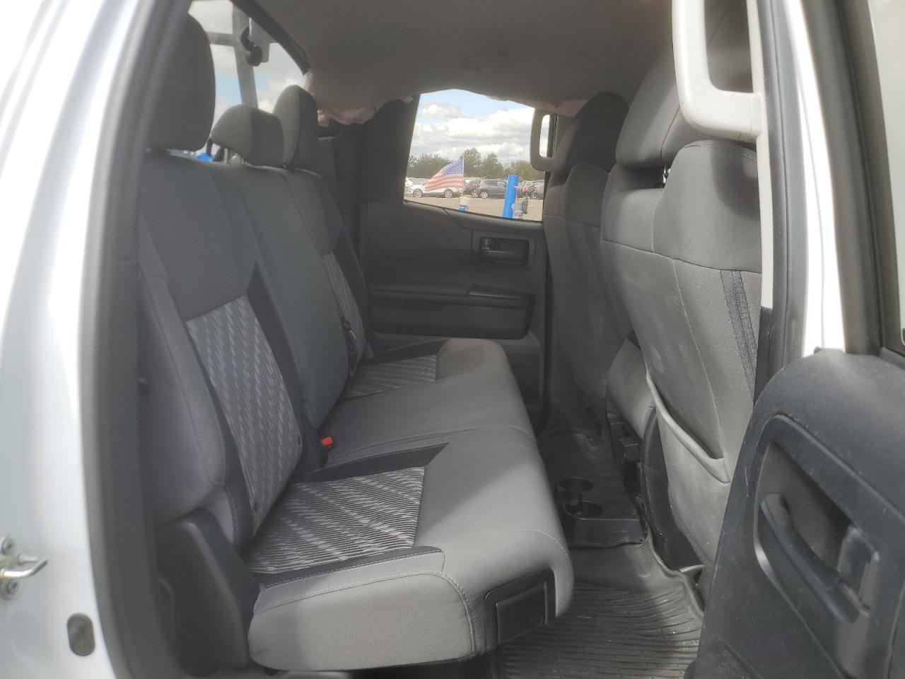 2018 Toyota Tundra Double Cab Sr VIN: 5TFCY5F15JX023611 Lot: 82424375