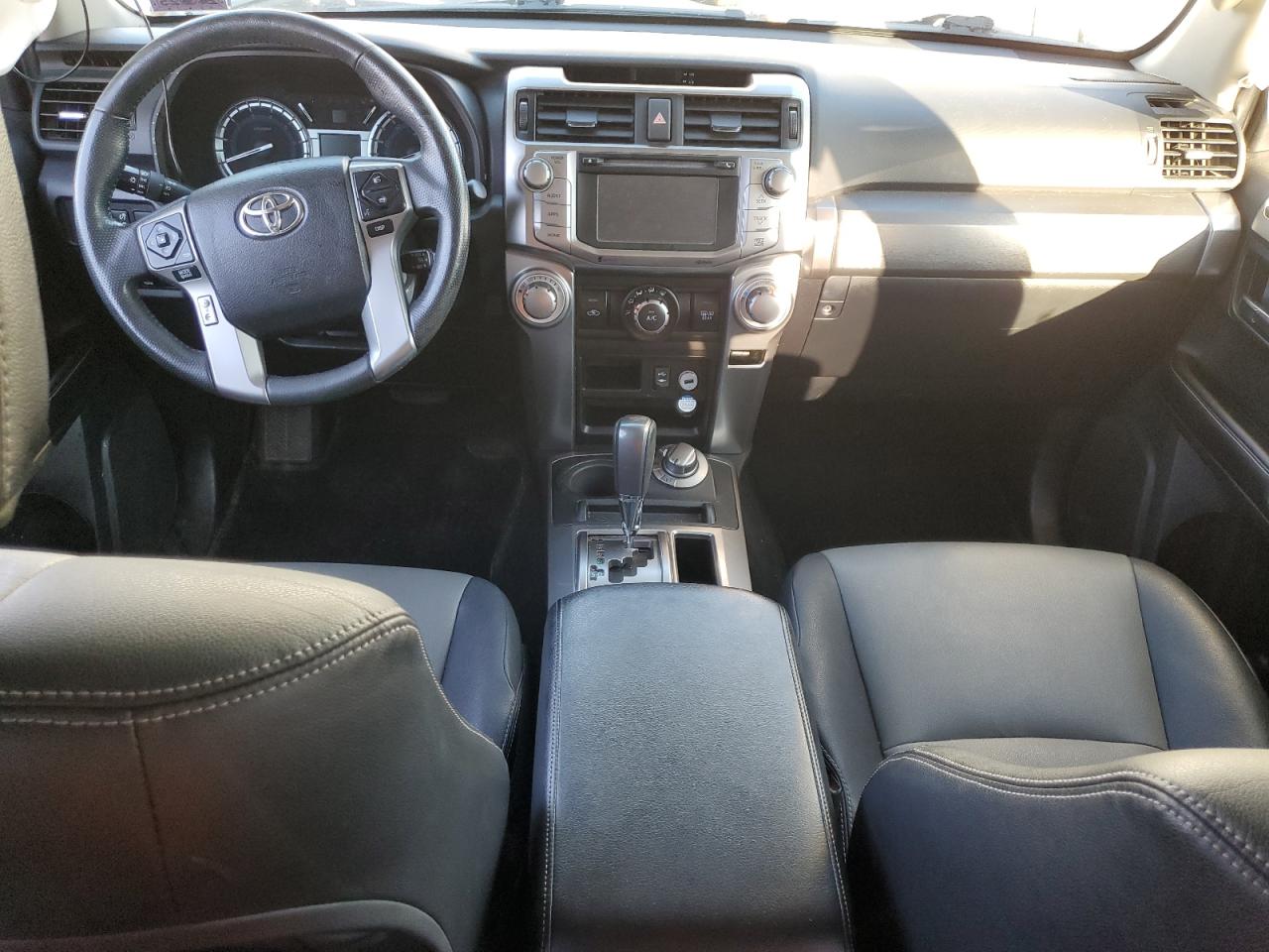 2015 Toyota 4Runner Sr5/Sr5 Premium VIN: JTEBU5JR3F5272511 Lot: 81996355