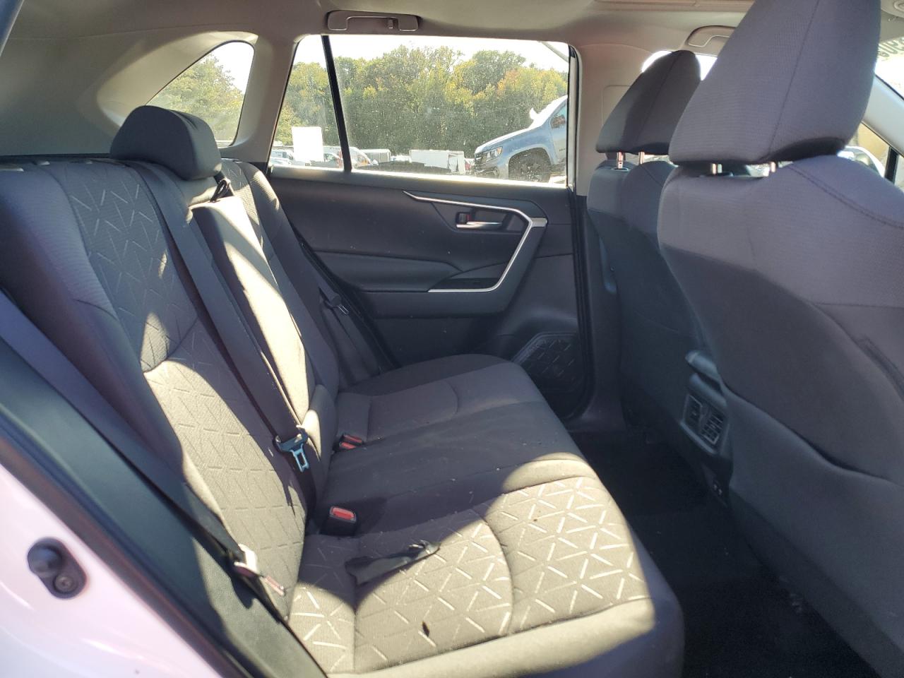 2019 Toyota Rav4 Xle VIN: 2T3P1RFV3KC037580 Lot: 85568905