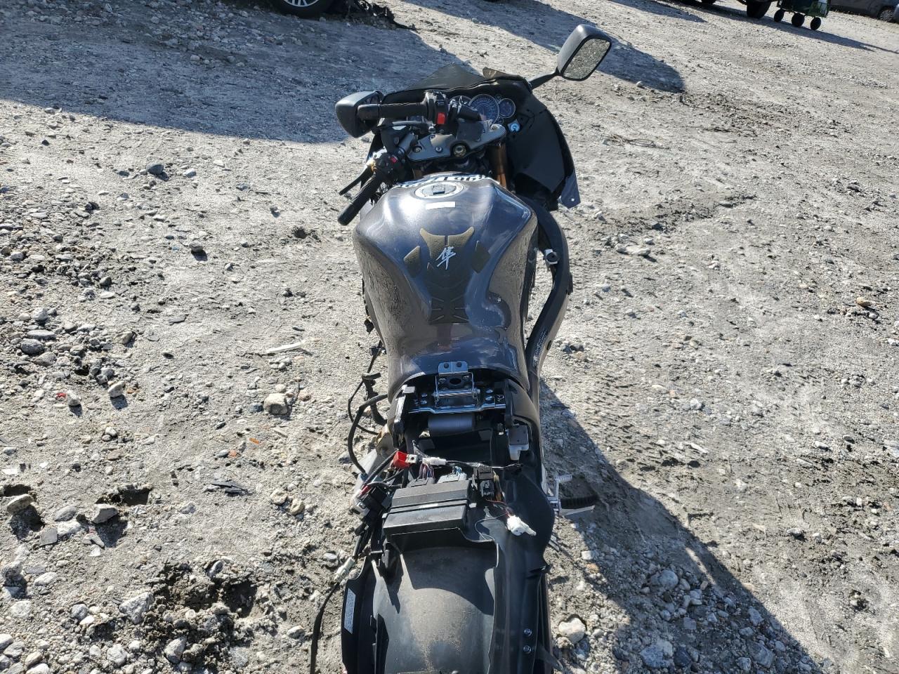 2020 Suzuki Gsx1300 Ra VIN: JS1GX72B6L7100837 Lot: 89617225