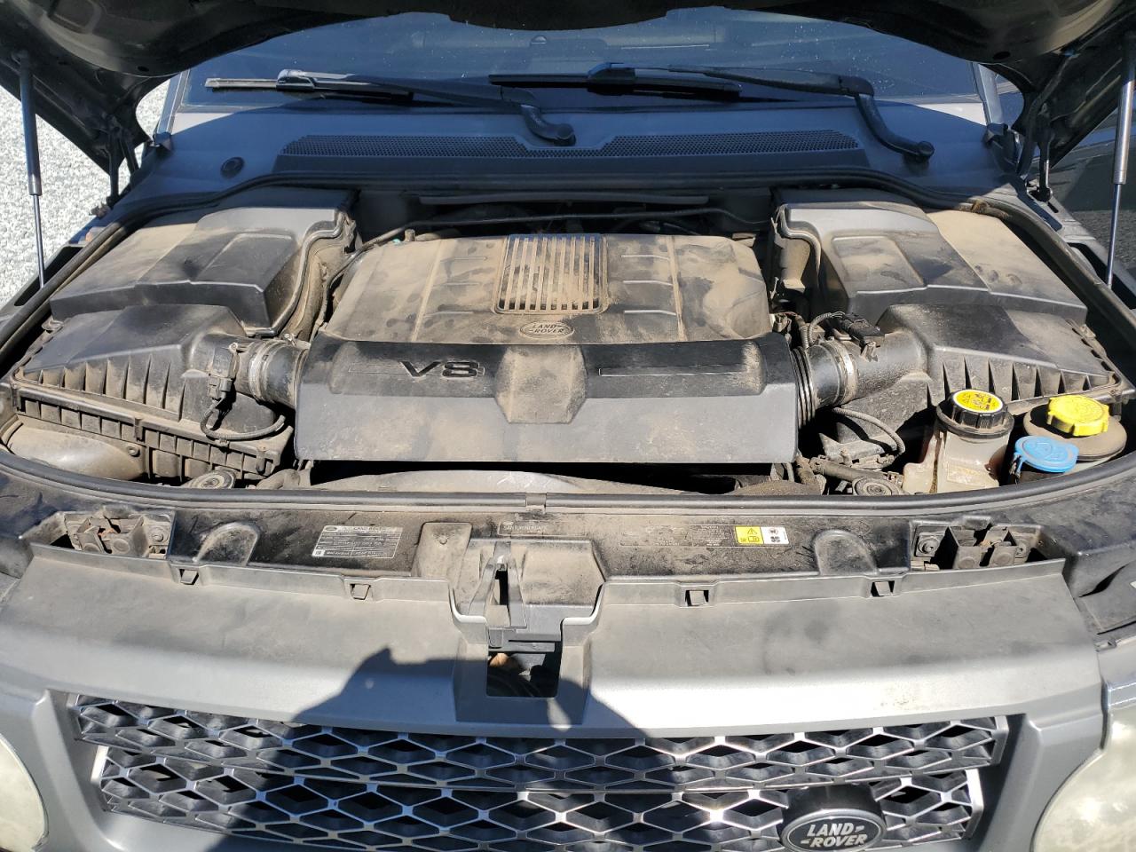 2011 Land Rover Range Rover Sport Hse VIN: SALSF2D48BA703223 Lot: 82218295