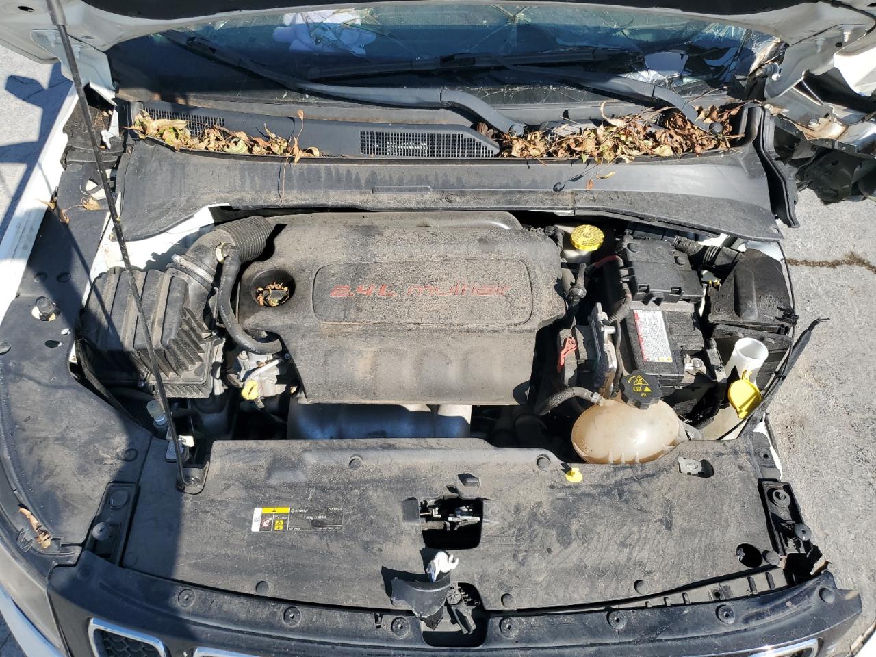 2018 Jeep Compass Sport VIN: 3C4NJCAB2JT148112 Lot: 82343285